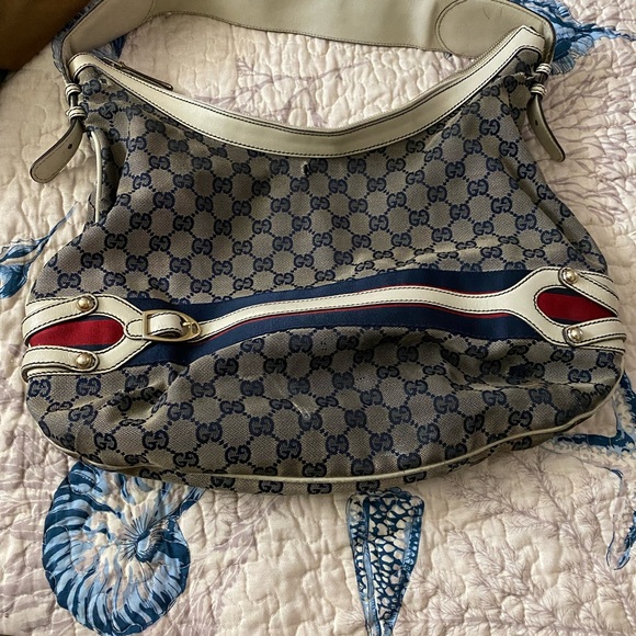 Only 12 in the USA Authentic Gucci - Picture 2 of 7